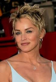 That's because, if you're not … Layered Razor Cut Hairstyles Weekly
