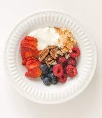 5 Easy Healthy Yogurt Bowl Ideas Breakfast Bowl Recipes Recipe Yogurt Recipes Healthy Yogurt Bowl Healthy Yogurt