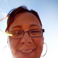 Kim Coombs (@KimZillyett)