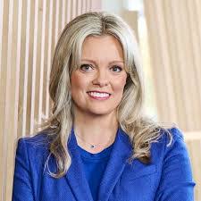 Candy Lawson's Instagram, Twitter & Facebook