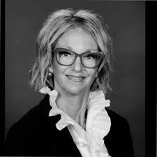 Candace Blanton's Instagram, Twitter & Facebook