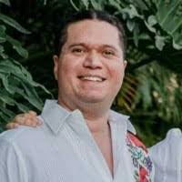 Dan Velez's Instagram, Twitter & Facebook