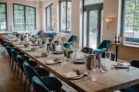 Wir probieren gerne neues aus und verbinden dies mit altbewährten und traditionellen produkten und rezepten. Hochzeiten Pulvermuhle Restaurant Bar Lounge