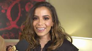 Anitta garnered fame in 2013 after releasing her. Anitta Sets The Record Straight On Her Relationship Status Exclusive Entertainment Tonight