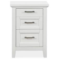 Magnussen Home Hadley Grove 2 Drawer Accent Nightstand With Usb Charging Station Value City Furniture Nightstands