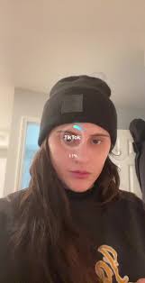 Leah Hott (@leahhott)