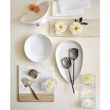 Yarim Ay Formuna Sahip Mezza Peynir Bicagi Hem Retro Hem De Modern Izler Tasiyor Rustik Tarzda Demir Ve Hint Gul Agacin Crate And Barrel Susi Sevgililer Gunu