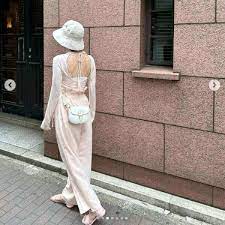 篠田麻里子、すっぴんで銀ブラ報告に賛否の声「この先どの方向で？」(DailyNewsOnline) - goo ニュース