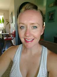 Let just do 2 pinks today. Elegante and Strawberry Candy