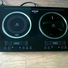 Kompor listrik adalah kompor yang menggunakan tenaga listrik sebagai pemanas dan bukannya gas. Kompor Listrik Induksi 2 Tungku Komporkita