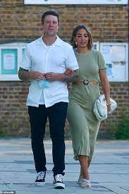 He has been married to carrie eastman since 2002. Frankie Bridge And Her Husband Wayne Put On A Cosy Display While Enjoying A Rare Date Night Latest Celebrity News