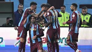Trabzonspor, Reis'le rakip tanımıyor. Beşiktaş'a da puan yok — NTV Haber