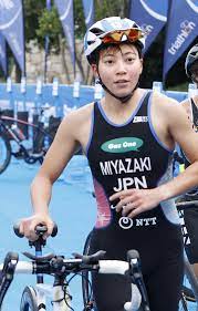 トライアスロン女子の宮崎集さんがフランスで事故死、25歳 自転車の練習中に対向車と接触 - スポーツ : 日刊スポーツ