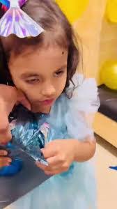 Amy Quinto's Instagram, Twitter & Facebook