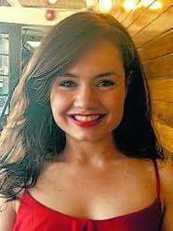 Isis Smith's Instagram, Twitter & Facebook