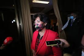 Yasna no gana nada, dicen en el entorno de la presidenta de la cámara alta. Mizsbmaia1buum