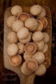 Moje Wypieki Ciastka Amaretti Amaretti Cookie Recipe Macaroon Recipes Almond Macaroons
