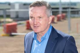 Uralla: Federal Minister for Climate Change and Energy opens New England  Solar stage one with ACEN Australia