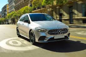 Mazda Cx 30 Vs Mercedes Benz B Class Oto