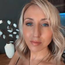 If like me you are lucky enough to love what you do, put your hands up! 🙌  The MIG is a labour of love!! I have spent half of my working life