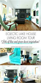 Capitalizing On The Lake View In The Living Room Dans Le Lakehouse Turquoise Living Room Decor Lake House Living Room Green Home Decor