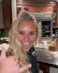 PHOTOSHOOTIN 🪩✨, @photographybyvarner || @proridermagazine