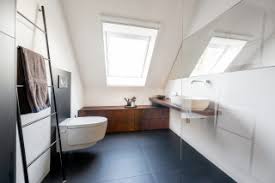 Diese fliese misst 41/4 x 41/4 x 1/4 historische ochsen ecke motiv dekoration in goth schwarz auf einem weißen fliesen. 75 Badezimmer Mit Schwarz Weissen Fliesen Ideen Bilder August 2021 Houzz De