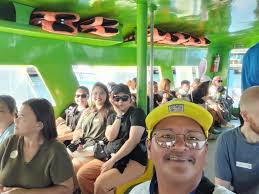 Charmaine Dizon's Instagram, Twitter & Facebook