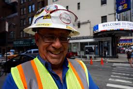 Eddie Cabán comisionado de la NYPD: primer latino en ocupar el cargo