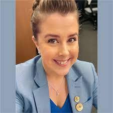 Lesley Caines's Instagram, Twitter & Facebook