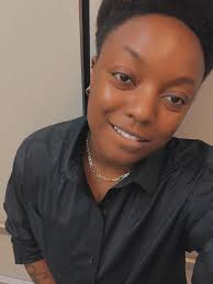 It's me again 🫣🫣🫣 Lookin for someone to do make up