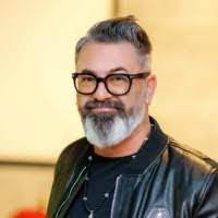 Eric Viner's Instagram, Twitter & Facebook