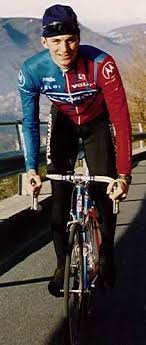 Casartelli turned professional with the ariostea team the next year and joined armstrong's american motorola squad in 1995. Fabio Casartelli Enfant Du Pays Sport Vintage