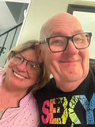 Good afternoon to the waitresses Bus, boys and Bus, girls and the owners  and the customers of the Diner I'd like to take this opportunity to wish  everybody a bless it merry