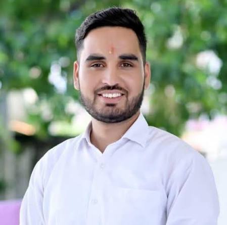 श्री नवदीप राणा जी को अखिल भारतीय विद्यार्थी परिषद (ABVP) की ओर से डीएवी  कॉलेज, देहरादून में अध्यक्ष पद के प्रत्याशी घोषित किए जाने पर हार्दिक ...