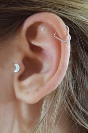 piercing en la oreja imagenes tipos y tendencias piercing oreja aro arete en la oreja piercings oreja