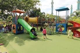 Taman merupakan bagian dari rumah yang memiliki banyak fungsi, diantaranya, menjadi batas antara bangunan dengan jalan umum di depan rumah, selain itu, taman. Ranpul Segera Bangun Taman Bermain Anak Dukung Penilaian Kutim Untuk Kla Protokol Komunikasi Pimpinan Sekretariat Daerah