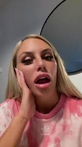 Irish Humour: Isn't She a Real Geebag? 😂🤟🏼