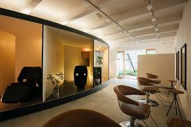 Our designers will develop the project and will perform the finishing work of any area. Rikihiro Beauty Salon Hankura Design Archdaily