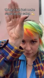 🌞🌿do you love the bold moneyfront look but also have a shaggy textured  'do? no problem 😌 . . . . . i am the last hairstylist that will tell you no