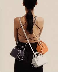 Grupo Richemont Compra A Marca De Bolsas De Luxo Mais Antiga Do Mundo