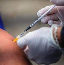 A vacina aplicada será a que estiver disponível no ponto de vacinação, de acordo com as doses enviadas pelo ministério da saúde, sem . Vacina Covid Cidade De Sao Paulo Vacinara Pessoas Com 40 Anos Na 4Âª