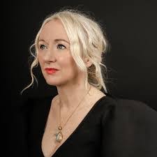 Hilda Kemp's Instagram, Twitter & Facebook