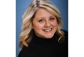 Sandra Kyer's Instagram, Twitter & Facebook