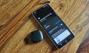 It isn't clear what kind of battery smarttag uses, what the battery life is, or how to replace it. How To Use Samsung Galaxy Smarttag To Find Misplaced Items