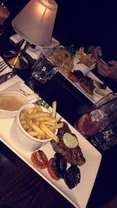 Ich Gehe In Restaurants Und Esse Verschiedene Lebensmittel Um Essen Lebensmittel Restaurants Snapchat What Is The Food Snapchat Tumblr Food Food