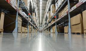 Penyimpanan barang, merupakan sistem pengelolaan dan pengendalian agar barang bisa terus dalam kondisi baik. Cara Mengelola Stok Barang Dengan Baik Benar Pada Gudang