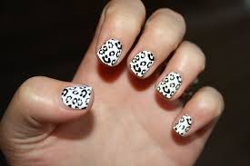 Black And White Cheetah Print Nails 35 Awesome Black White Nail Art Ideas Cheetah Nail Art Nail Art Flowers Designs White Nail Designs