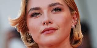 Florence Pugh' knoflookcrostini is nu al DE partysnack van het jaar
