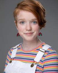 Bridget Henderson's Instagram, Twitter & Facebook